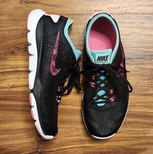 Nike Black, Pink, & Teal Training/ Running Shoes Size 8